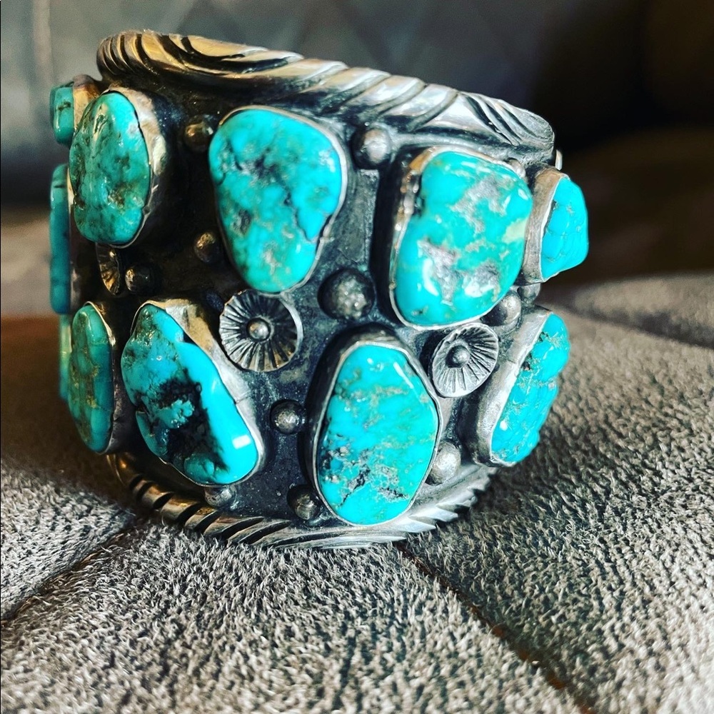 SOLD - Picture 3 of 6